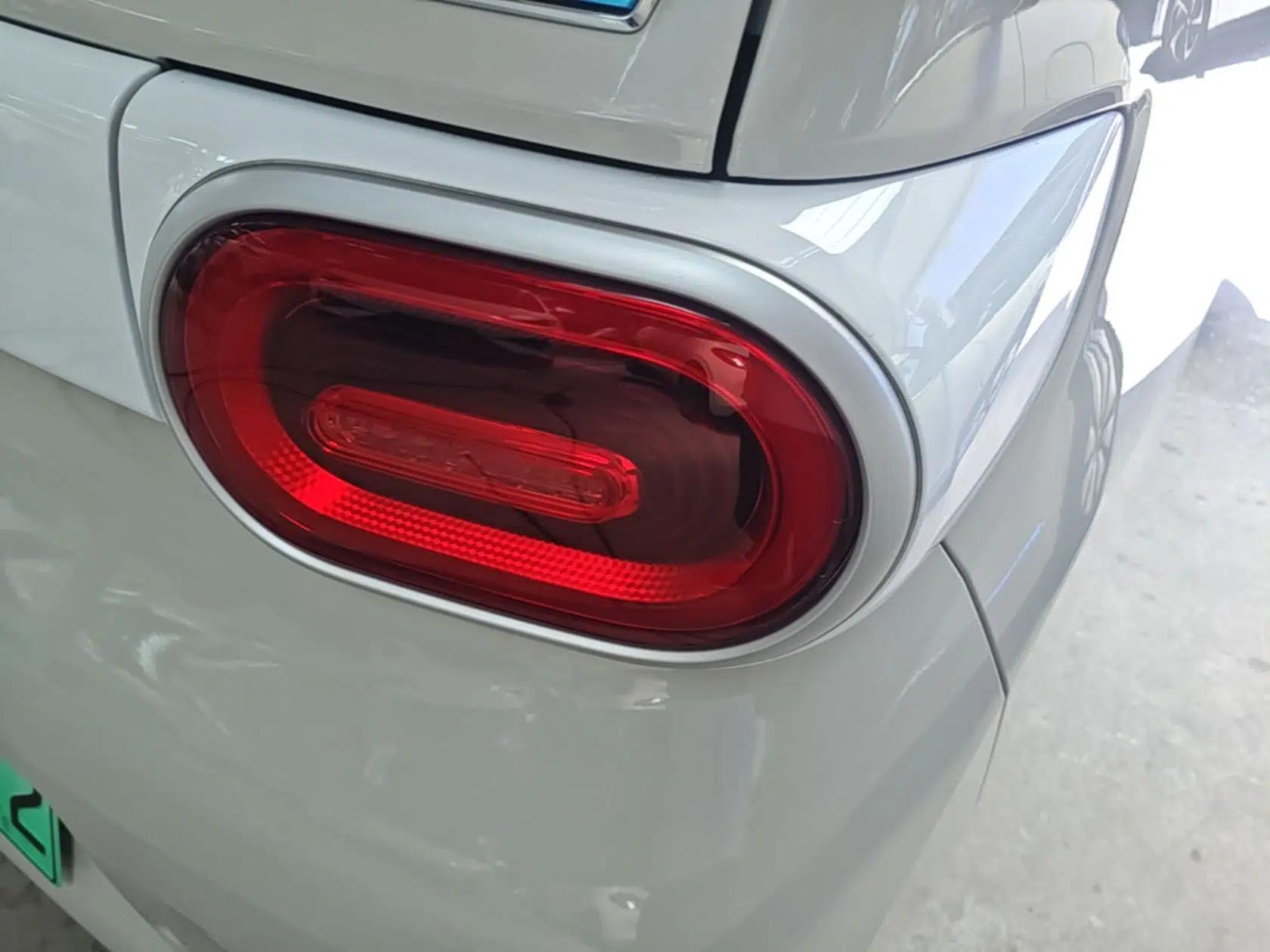 Wuling Hongguang MINIEV 2024 3rd Generation 215km Youth Edition — миниатюра 9