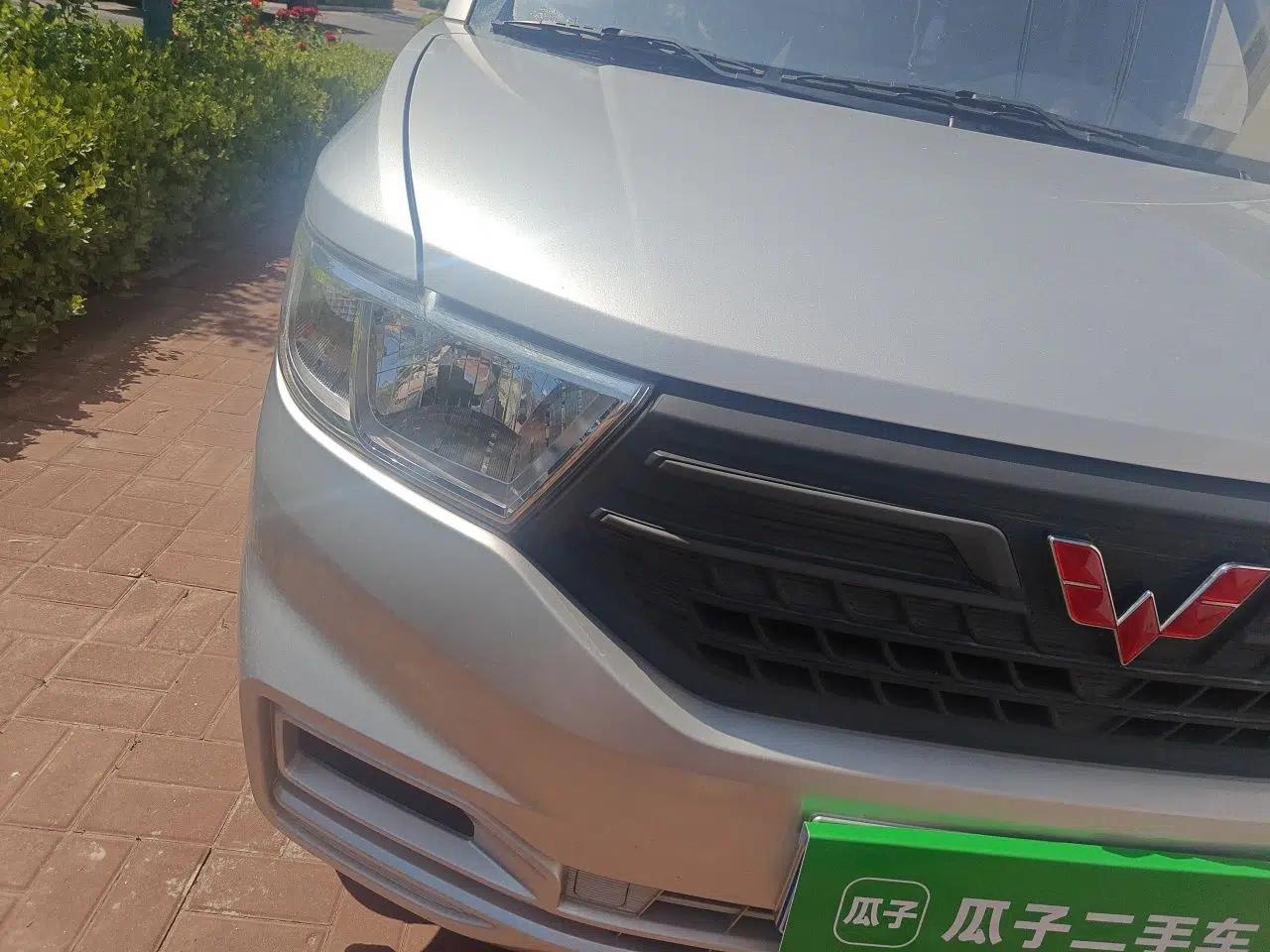 Wuling Hongguang V 2022 1.5L Jingqu Edition Enclosed-Window Vehicle with Electric Power Steering LAR — миниатюра 7