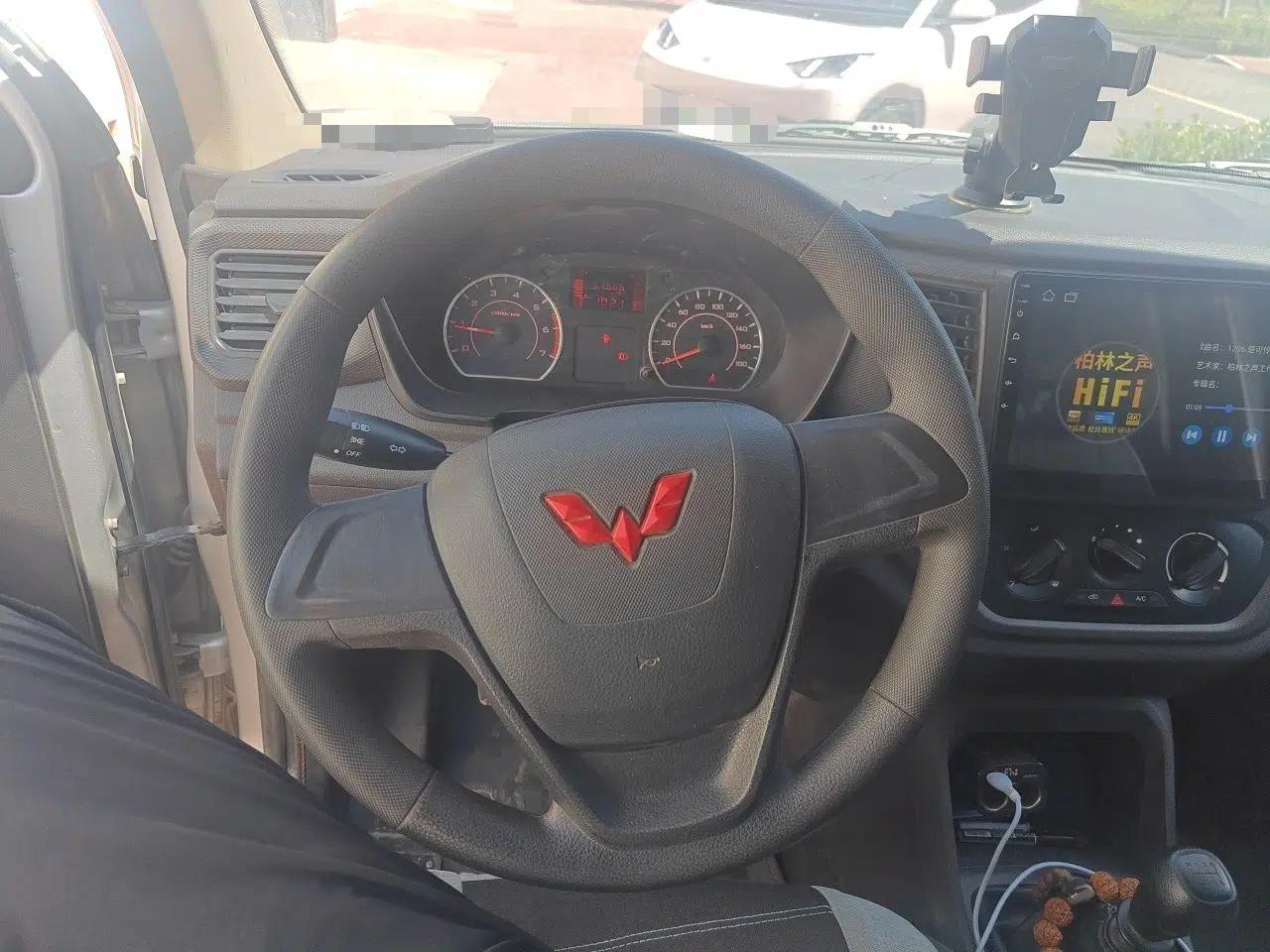 Wuling Hongguang V 2022 1.5L Jingqu Edition Enclosed-Window Vehicle with Electric Power Steering LAR — миниатюра 10