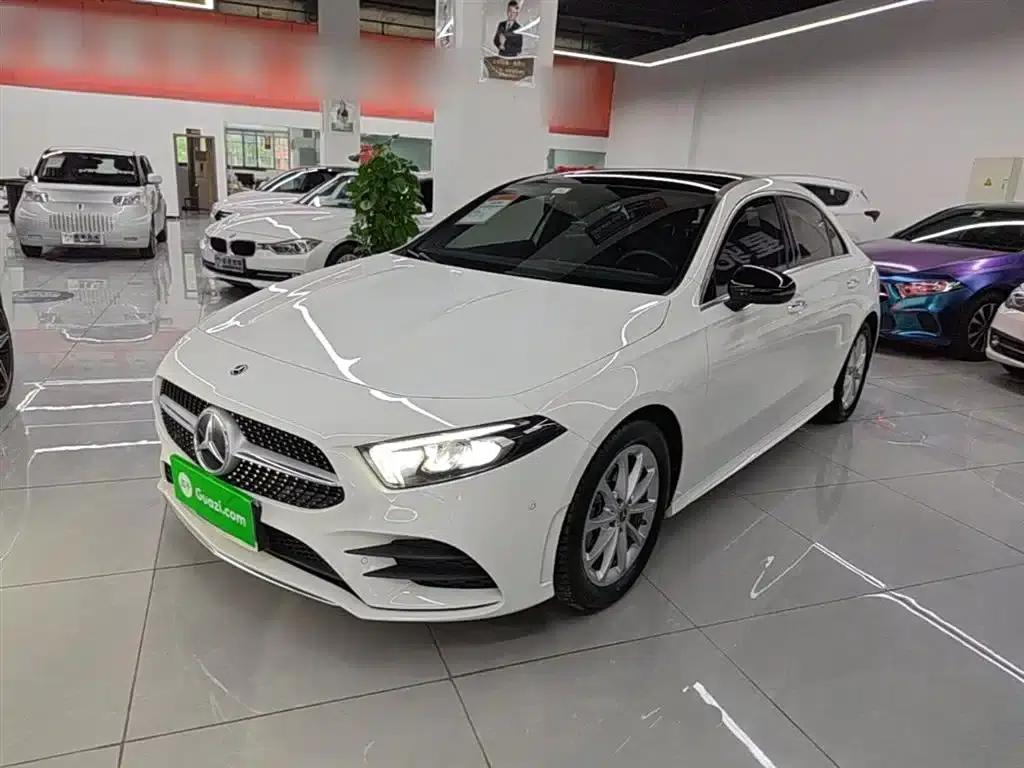 Mercedes-Benz A-Class 2021 A 200 L Sport Sedan Fashion Edition — миниатюра 2