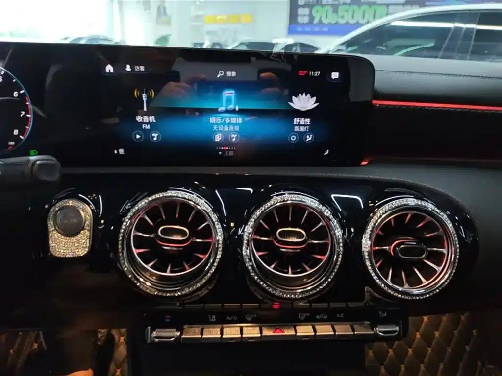Mercedes-Benz A-Class 2021 A 200 L Sport Sedan Fashion Edition — миниатюра 13