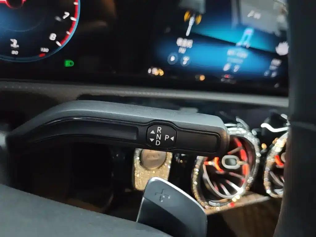 Mercedes-Benz A-Class 2021 A 200 L Sport Sedan Fashion Edition — миниатюра 14