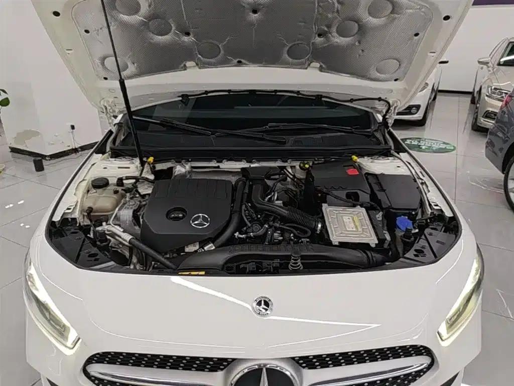 Mercedes-Benz A-Class 2021 A 200 L Sport Sedan Fashion Edition — миниатюра 20