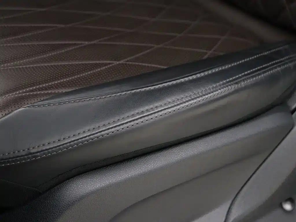 Mercedes-Benz G-Class 2024 G 500 Collector's Edition — миниатюра 4