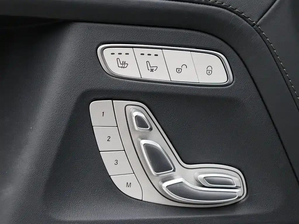 Mercedes-Benz G-Class 2024 G 500 Collector's Edition — миниатюра 5
