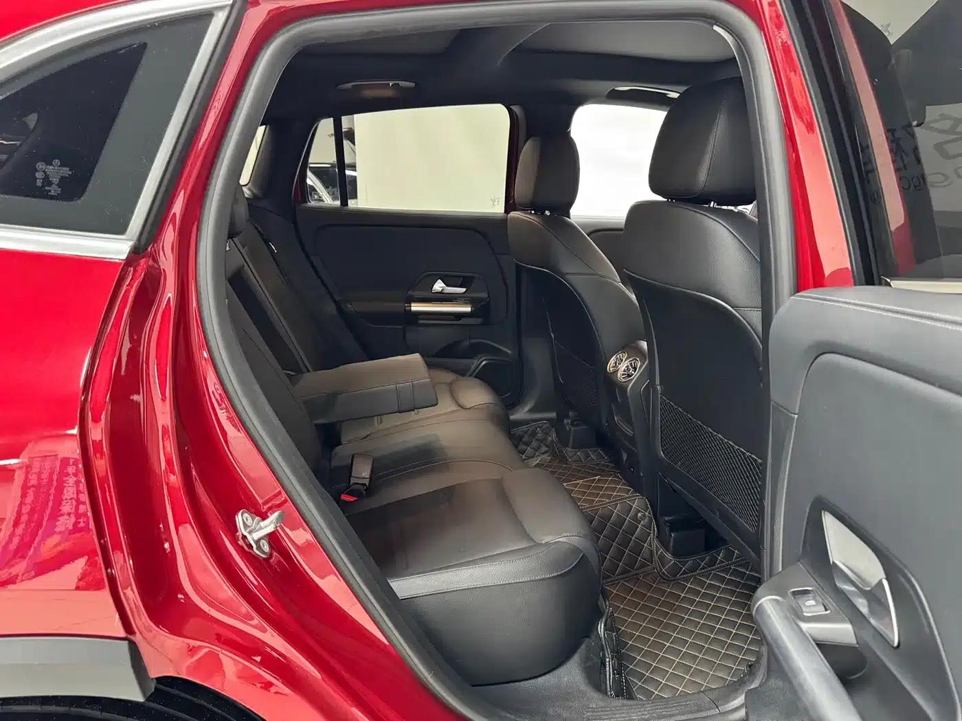 2022 Mercedes-Benz GLA 180 — миниатюра 11