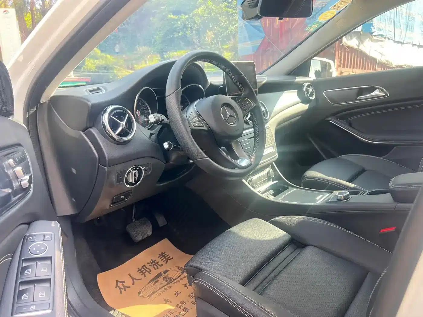 2017 Mercedes-Benz GLA 200 Dynamic — миниатюра 4