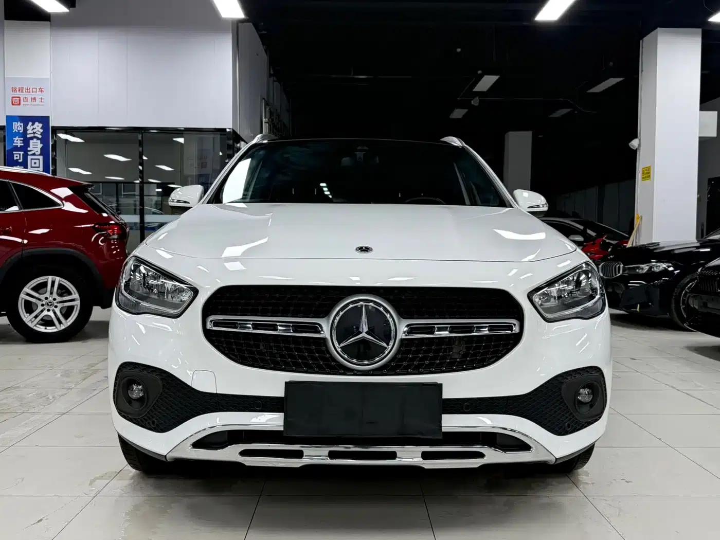 2022 Mercedes-Benz GLA 180 — миниатюра 2