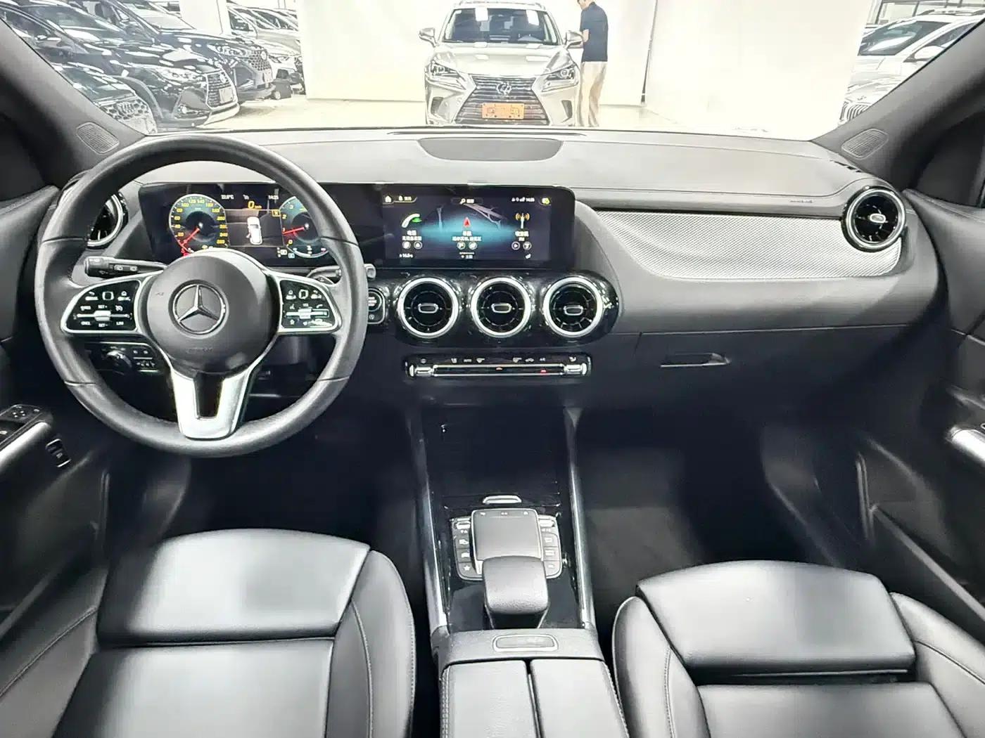 2022 Mercedes-Benz GLA 180 — миниатюра 19