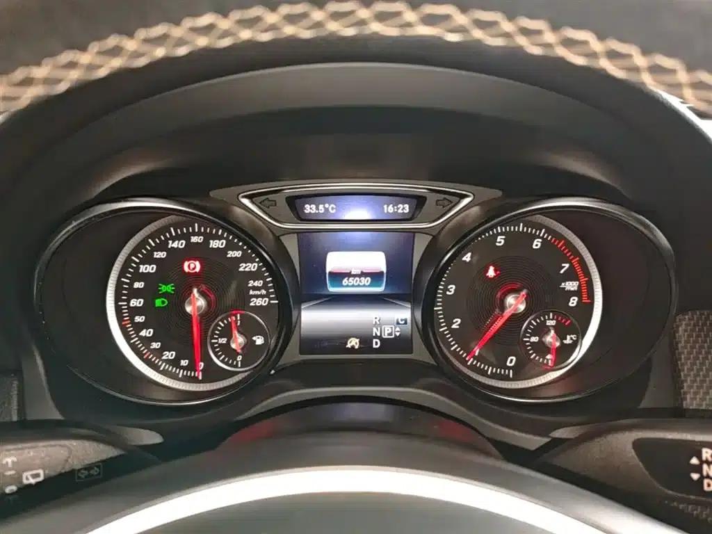 2018 Mercedes-Benz GLA 200 Dynamic — миниатюра 12