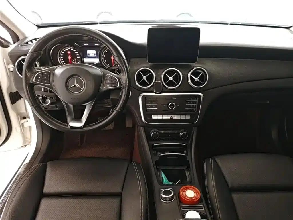 2018 Mercedes-Benz GLA 200 Dynamic — миниатюра 10
