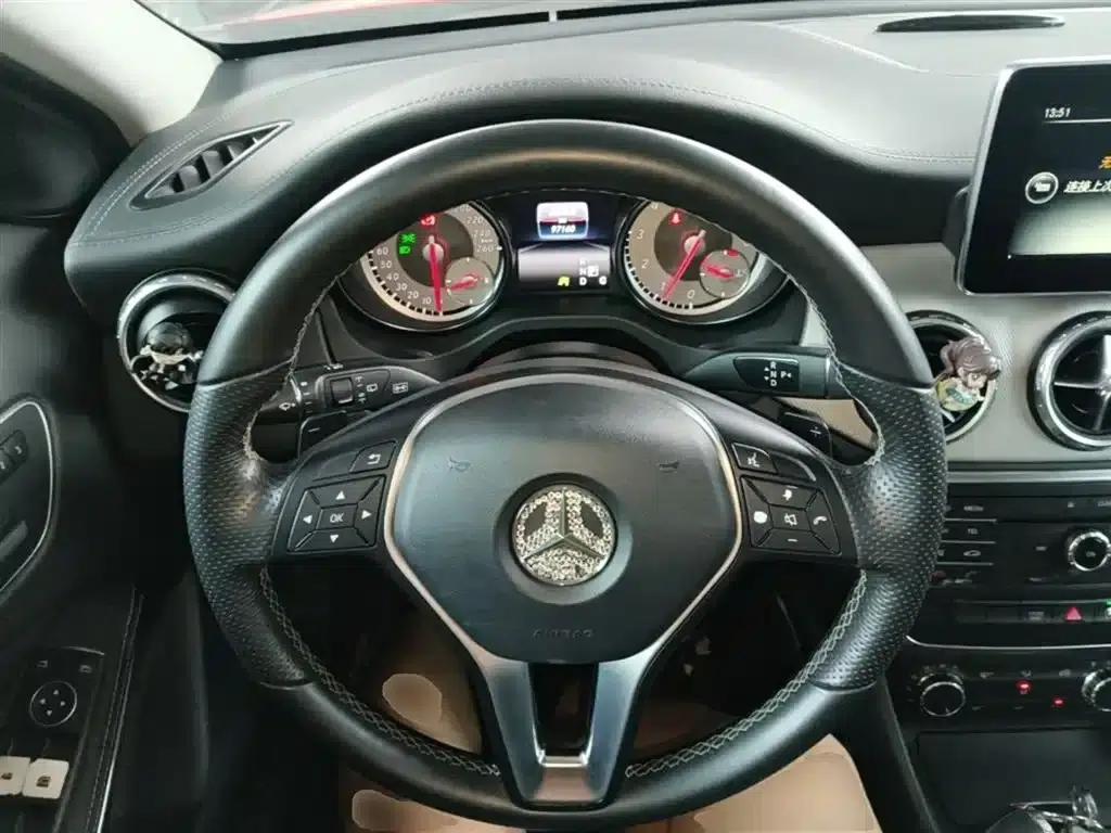 2016 Mercedes-Benz GLA 200 Fashion Edition — миниатюра 11