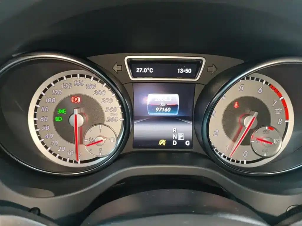 2016 Mercedes-Benz GLA 200 Fashion Edition — миниатюра 12