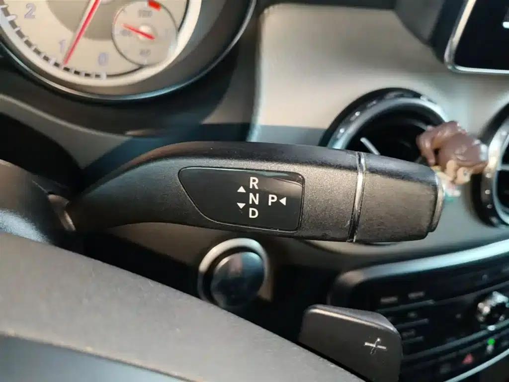 2016 Mercedes-Benz GLA 200 Fashion Edition — миниатюра 14