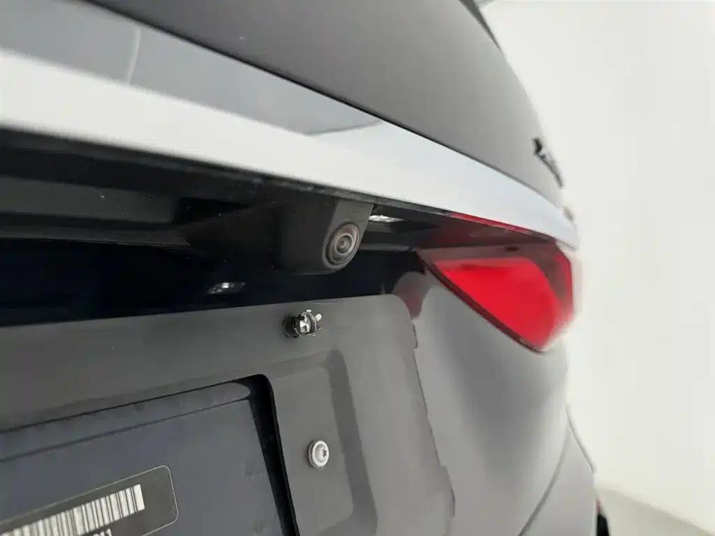BMW X7 2020 xDrive40i Luxury Package — миниатюра 15