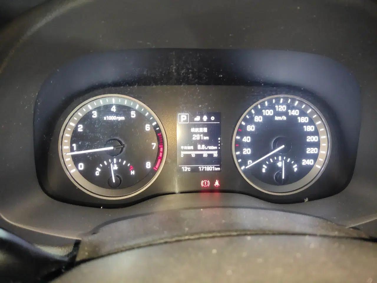 Hyundai Tucson 2015 1.6T Dual-Clutch Two-Wheel-Drive Smart Model — миниатюра 11