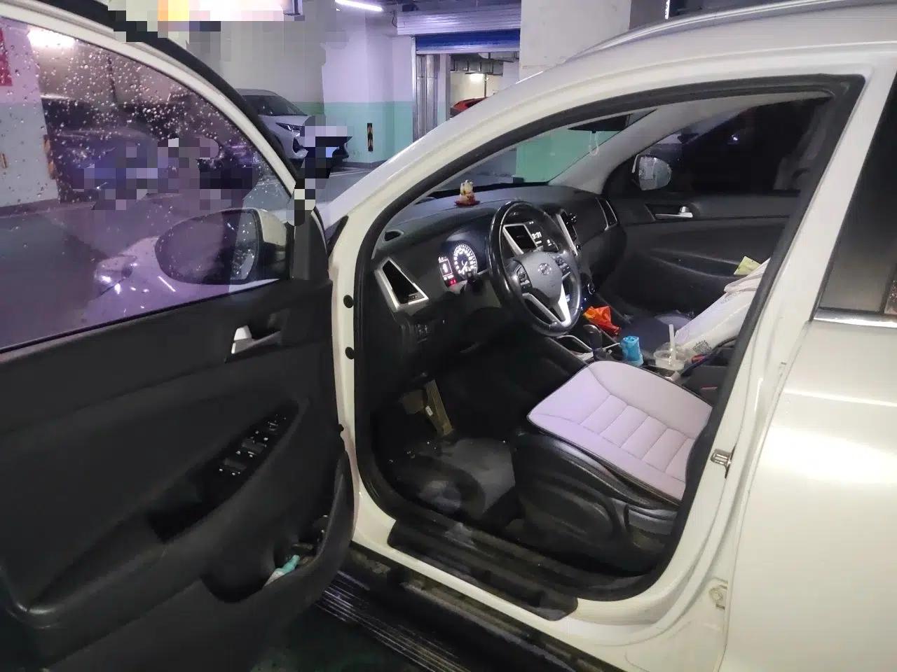 Hyundai Tucson 2015 1.6T Dual-Clutch Two-Wheel-Drive Smart Model — миниатюра 16