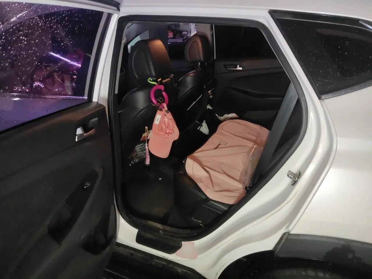 Hyundai Tucson 2015 1.6T Dual-Clutch Two-Wheel-Drive Smart Model — миниатюра 17
