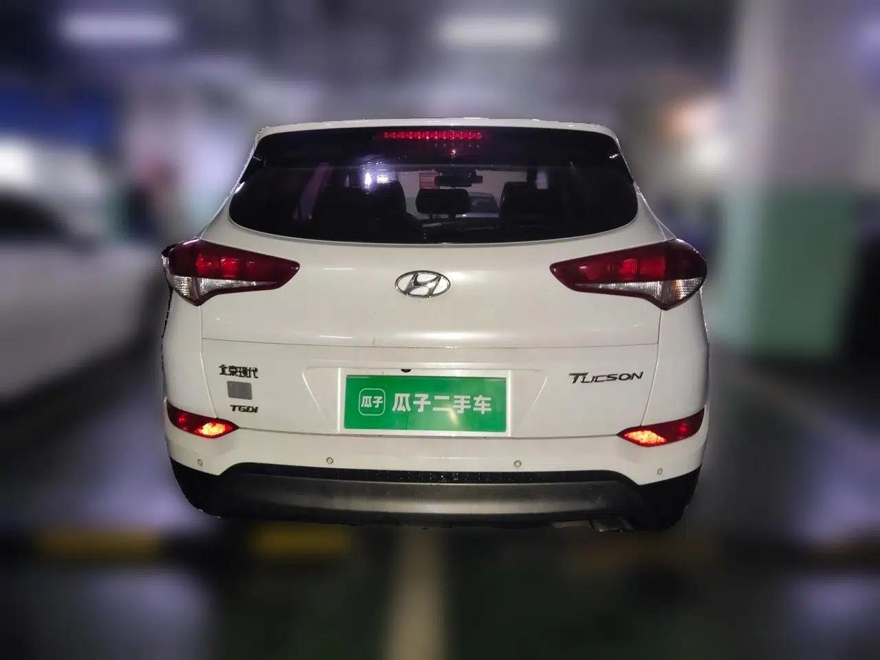 Hyundai Tucson 2015 1.6T Dual-Clutch Two-Wheel-Drive Smart Model — миниатюра 5