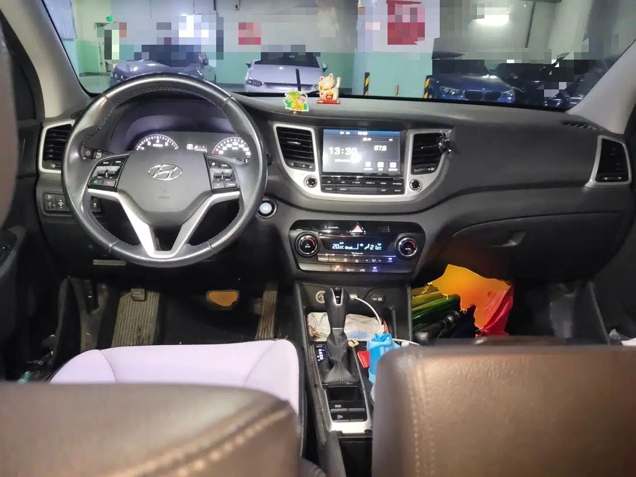 Hyundai Tucson 2015 1.6T Dual-Clutch Two-Wheel-Drive Smart Model — миниатюра 9