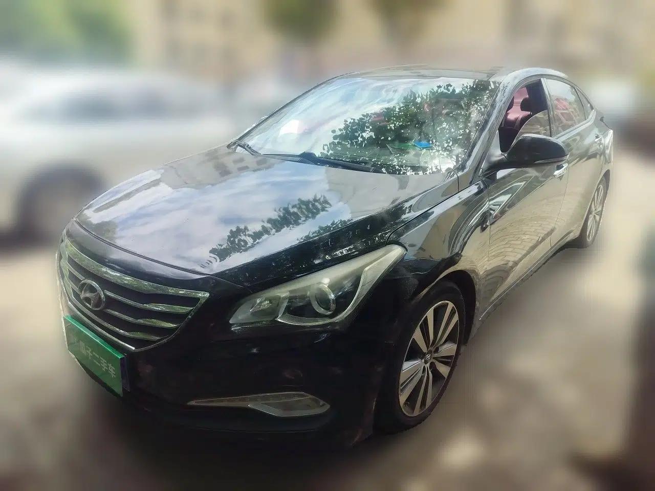 Hyundai Mistra 2016 1.8L Automatic Deluxe DLX Model — миниатюра 1