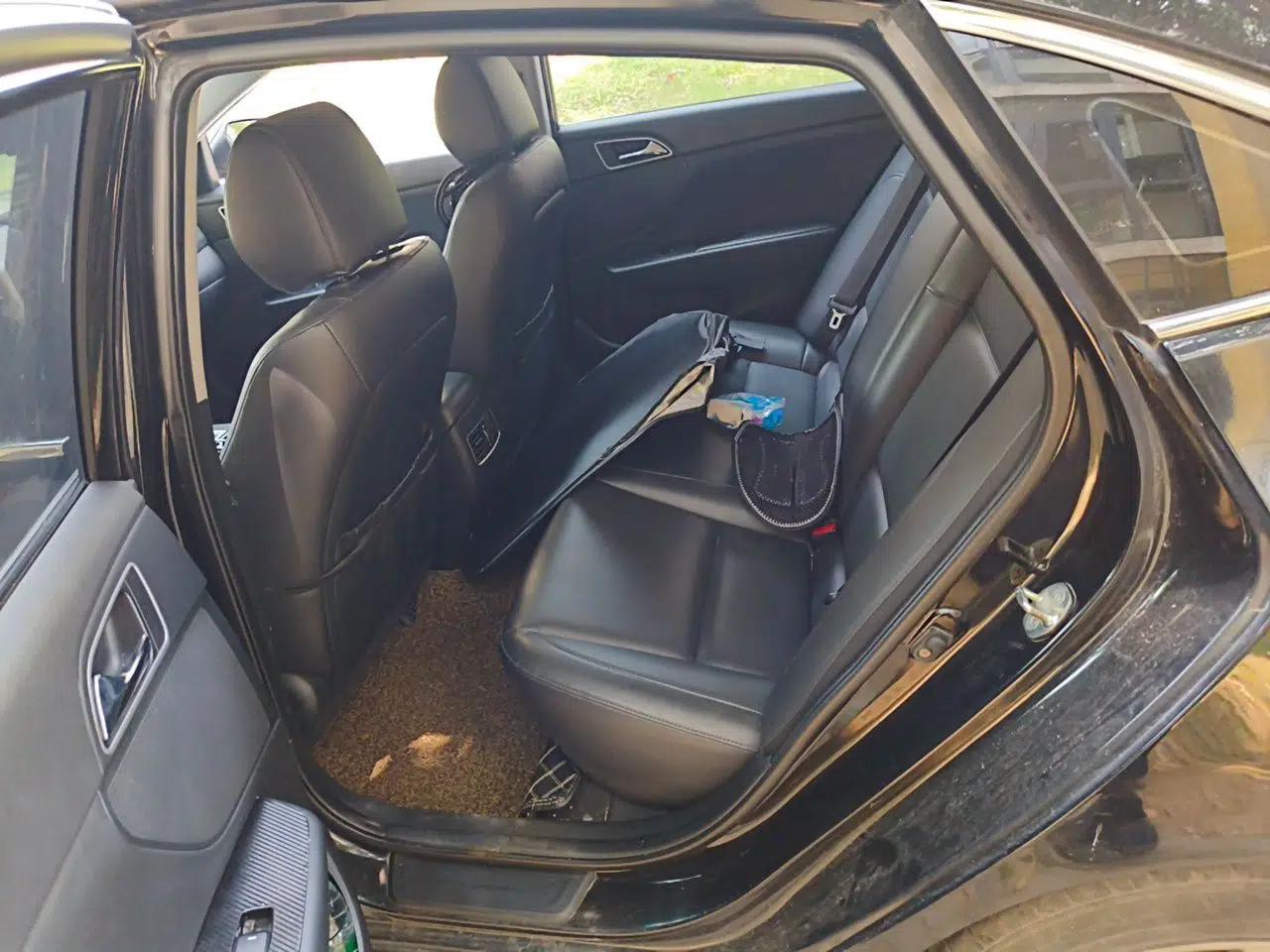 Hyundai Mistra 2014 1.8L Automatic Smart GLS — миниатюра 17