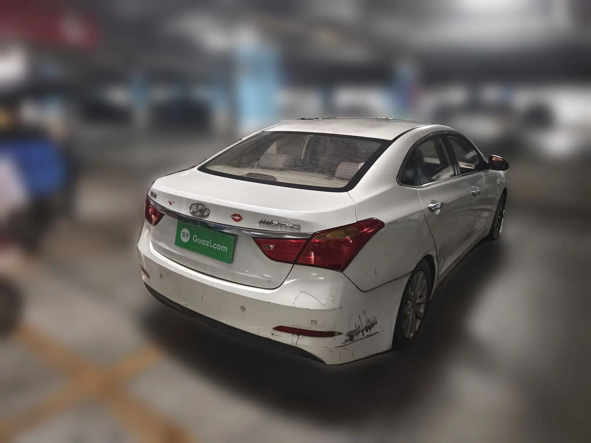 Hyundai Mistra 2014 1.8L Automatic Comfort Model GL — миниатюра 6