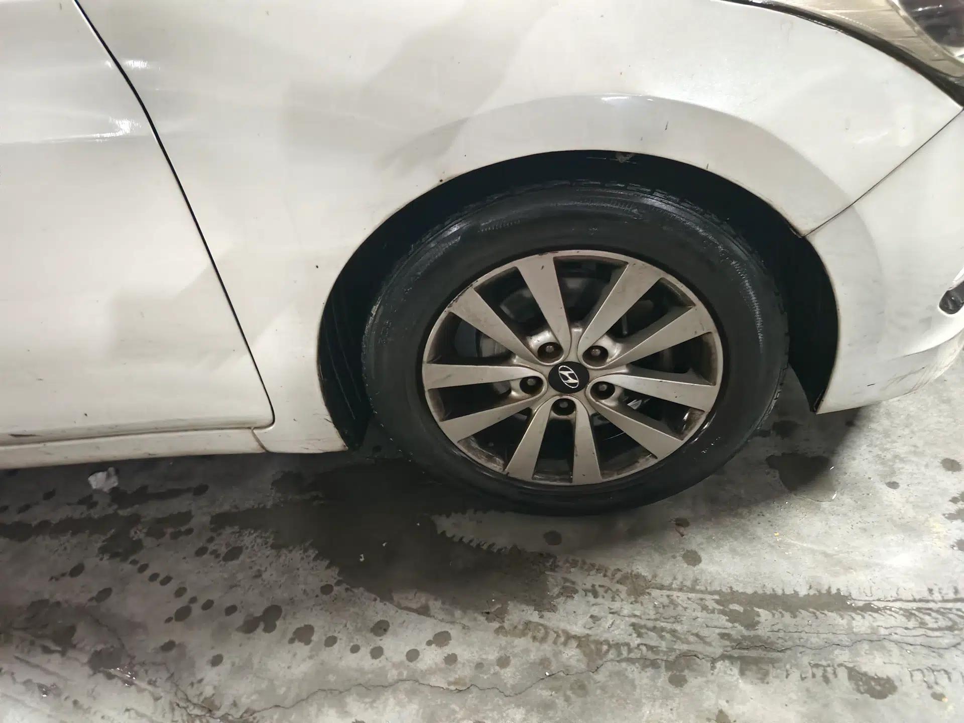 Hyundai Mistra 2014 1.8L Automatic Comfort Model GL — миниатюра 8