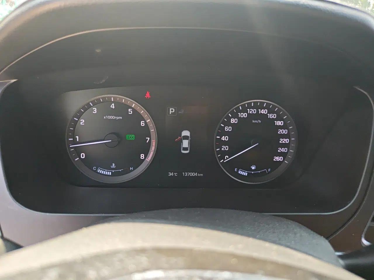Hyundai Sonata 2015 1.6T GLX Advanced Model — миниатюра 11
