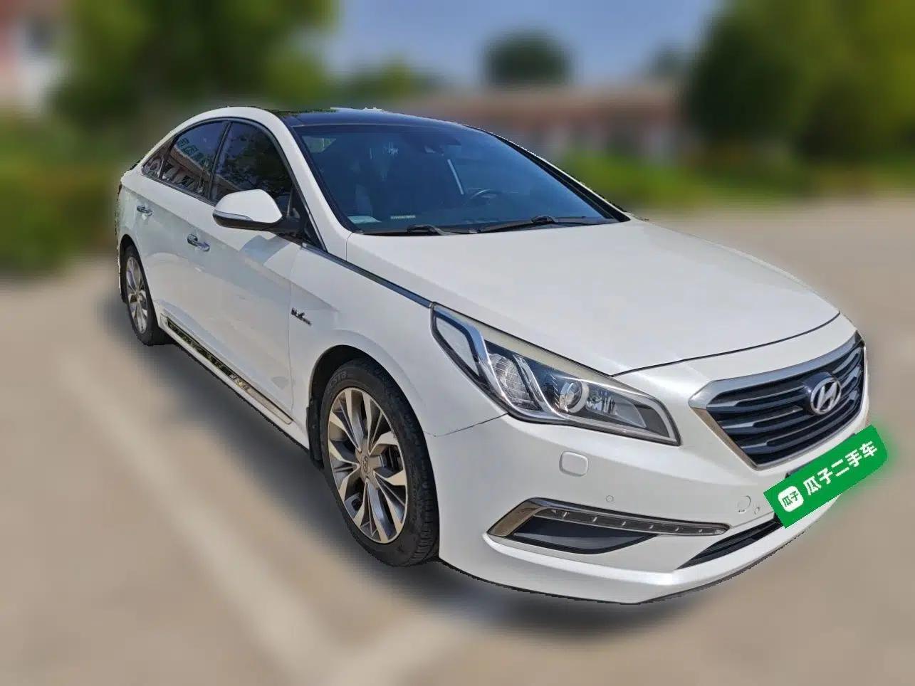 Hyundai Sonata 2015 1.6T GLX Advanced Model — миниатюра 3
