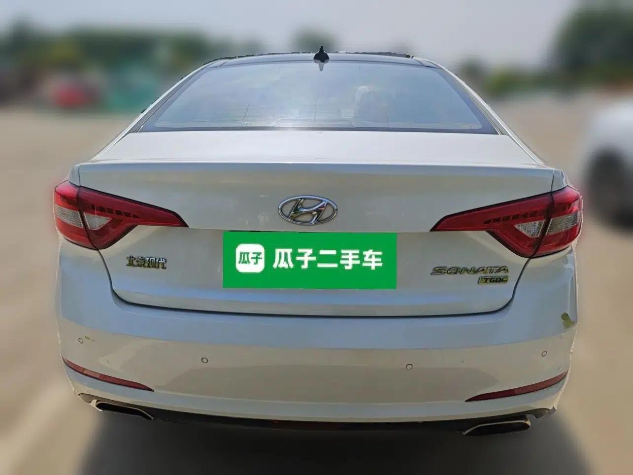 Hyundai Sonata 2015 1.6T GLX Advanced Model — миниатюра 5