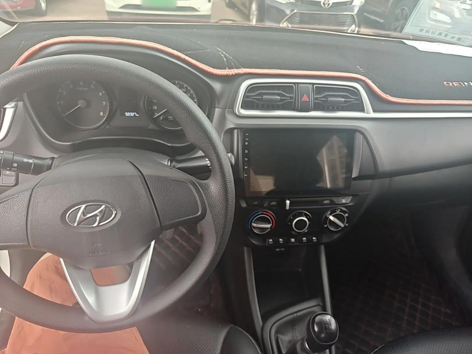 Hyundai Verna (older generation) 2020 1.4L Manual GL Refreshed Edition — миниатюра 12