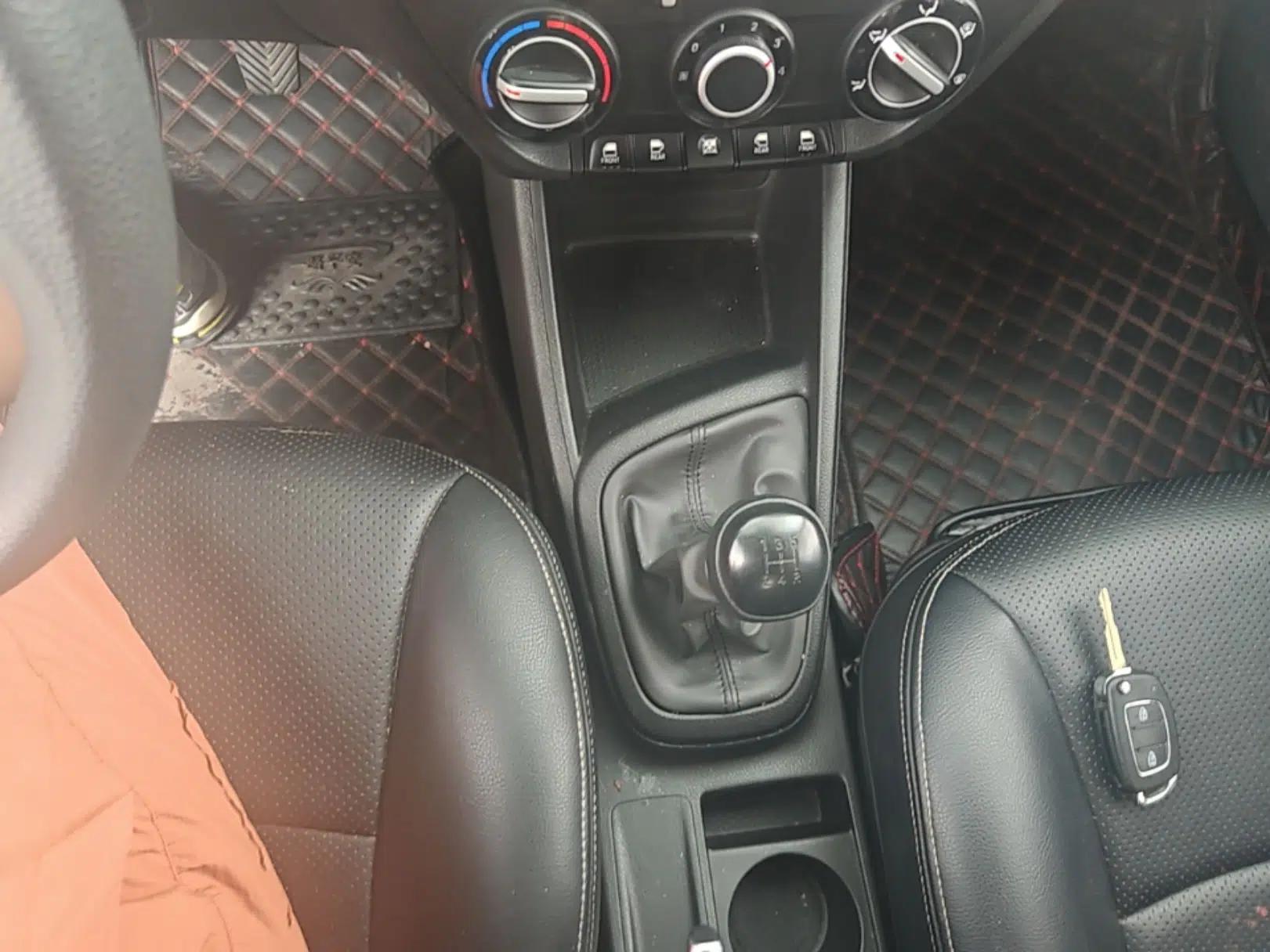 Hyundai Verna (older generation) 2020 1.4L Manual GL Refreshed Edition — миниатюра 16