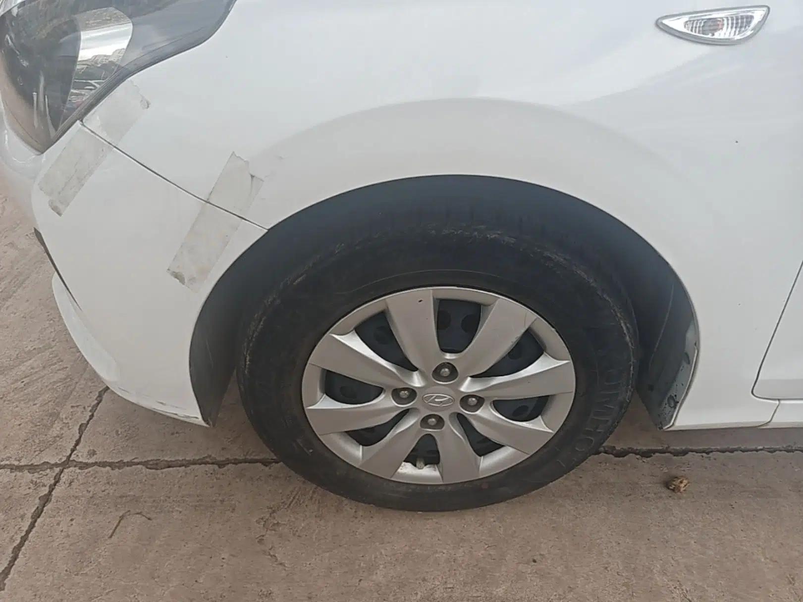Hyundai Verna (older generation) 2020 1.4L Manual GL Refreshed Edition — миниатюра 10