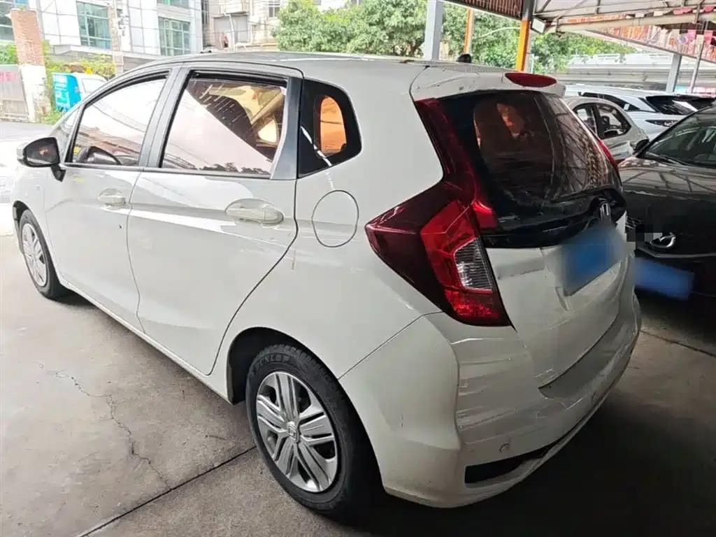 Honda Fit 2018 1.5L CVT Comfort Edition — миниатюра 5