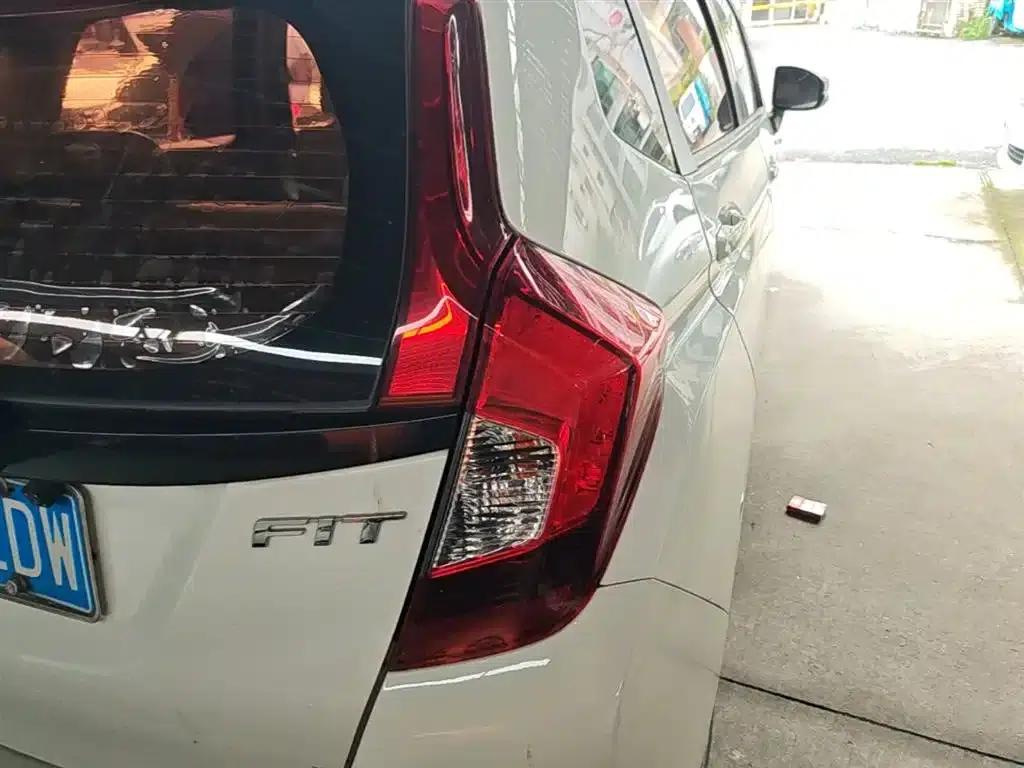 Honda Fit 2018 1.5L CVT Comfort Edition — миниатюра 8