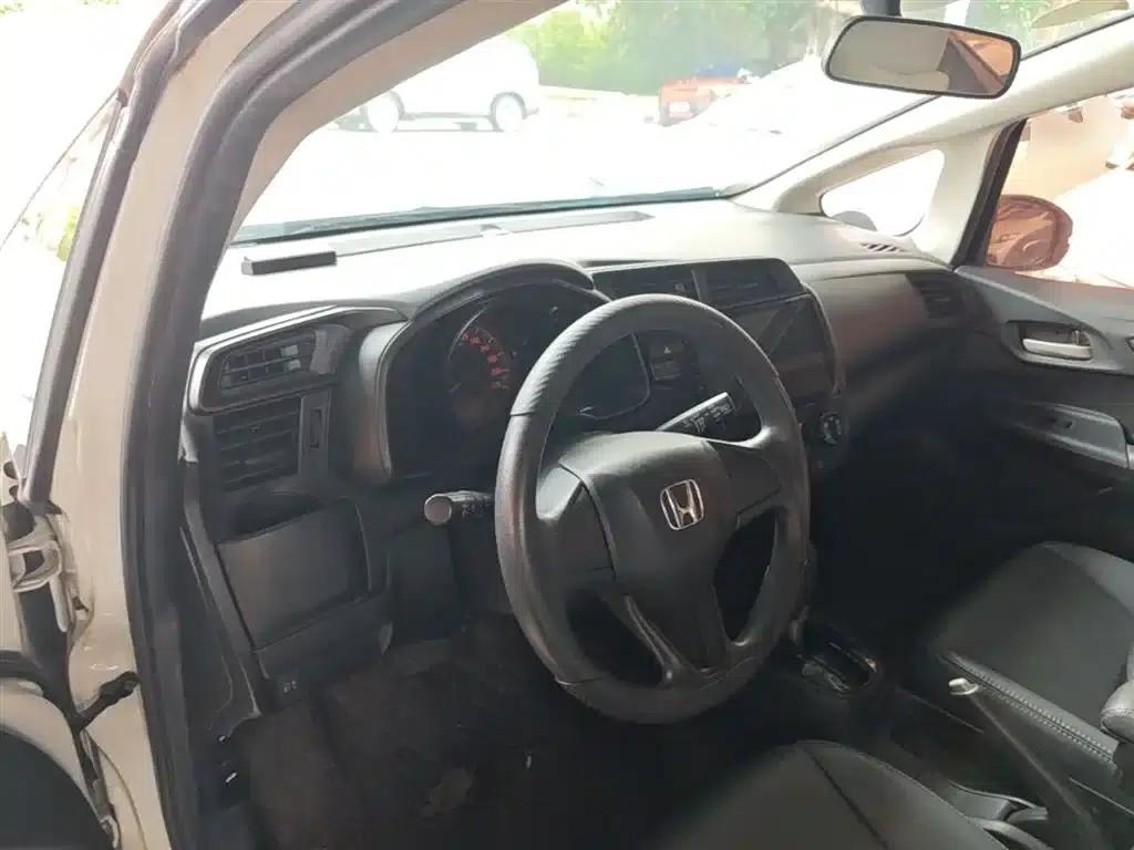 Honda Fit 2018 1.5L CVT Comfort Edition — миниатюра 10