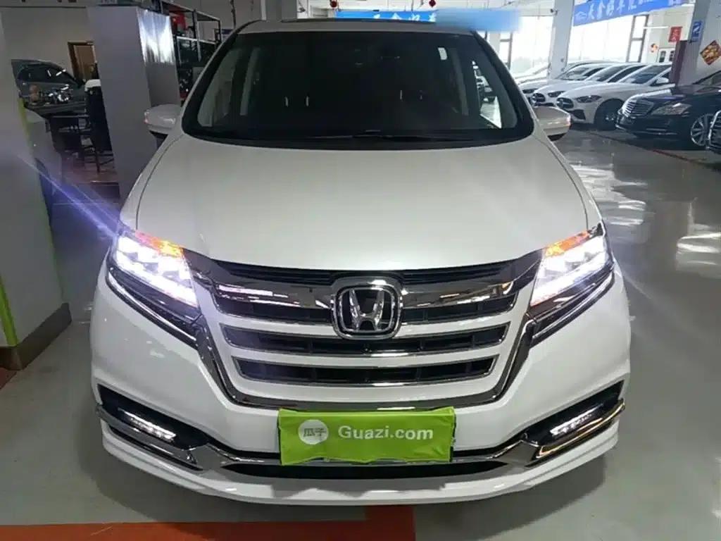 Elysion 2019 2.0L Hybrid Luxury Edition — миниатюра 3