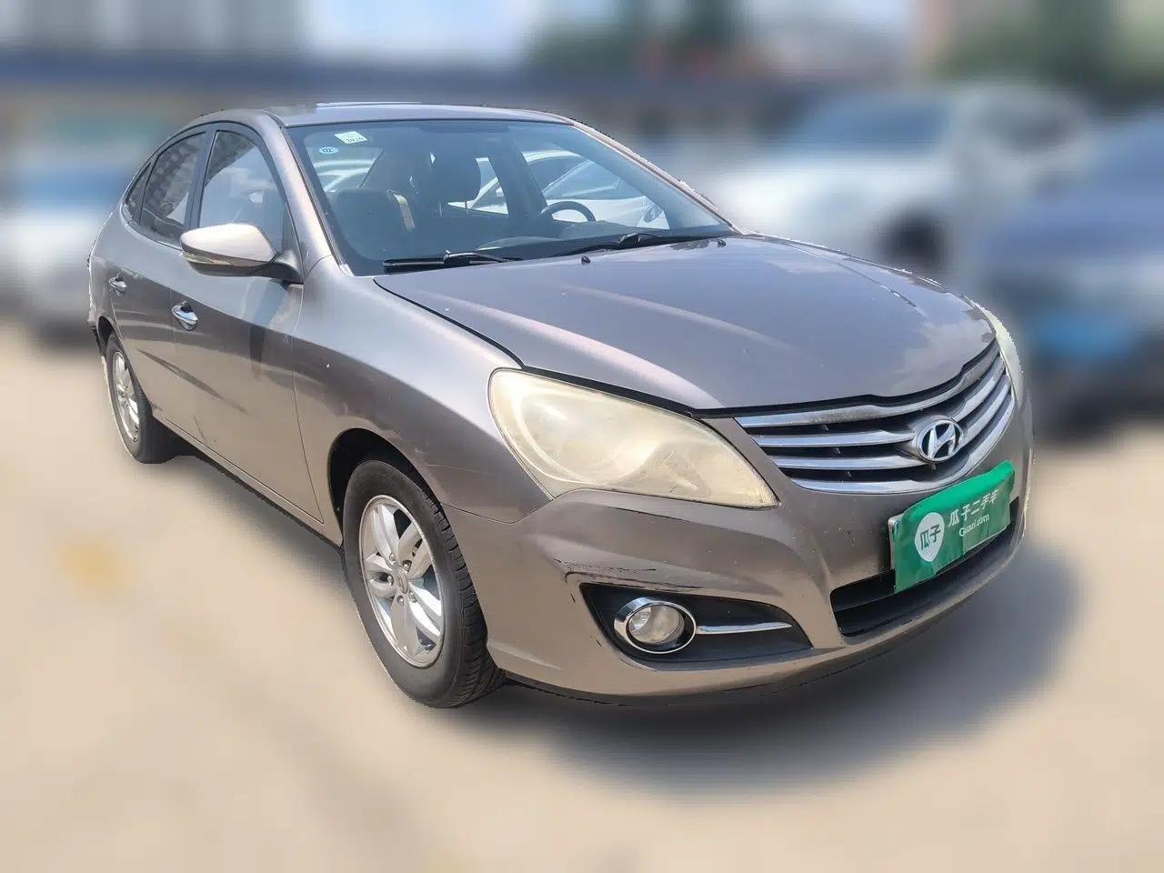 Hyundai Celesta 2011 1.6L Manual Luxury Model — миниатюра 3