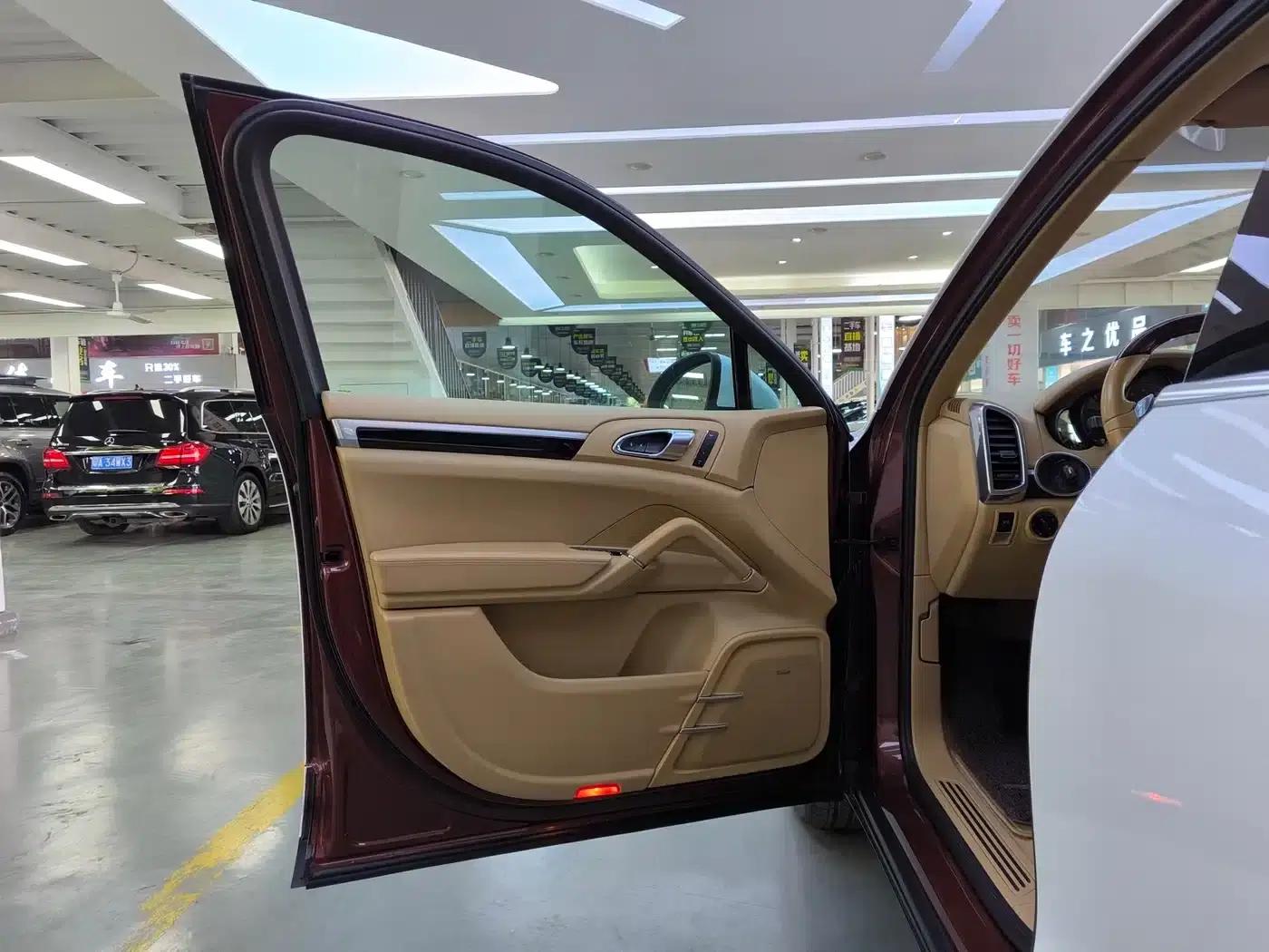 Cayenne 2011 Cayenne 3.0T — миниатюра 23