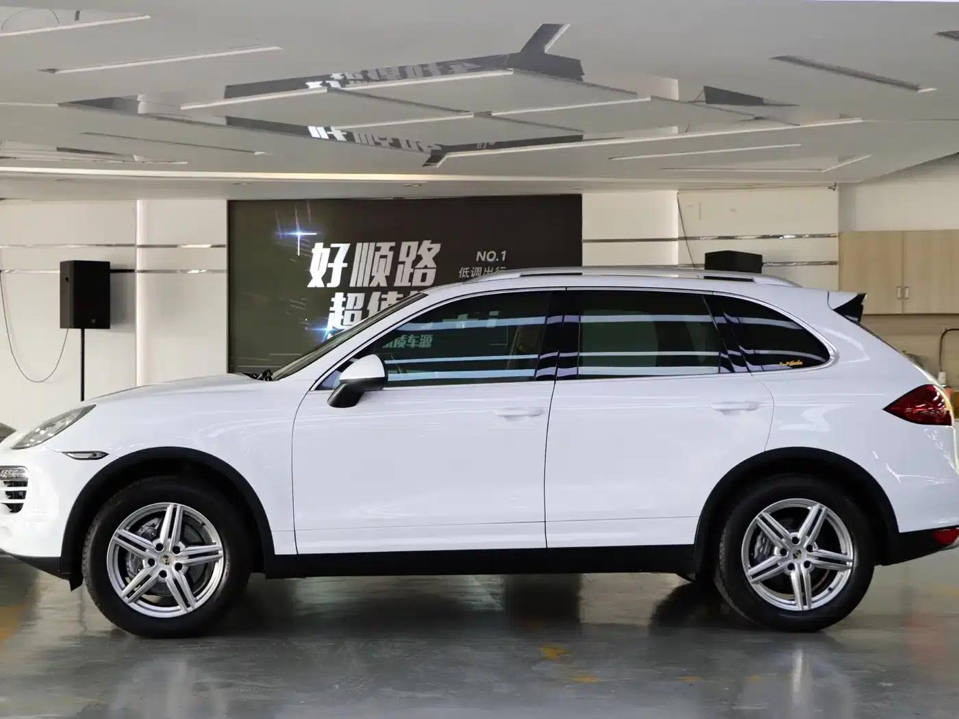 Cayenne 2011 Cayenne 3.0T — миниатюра 4