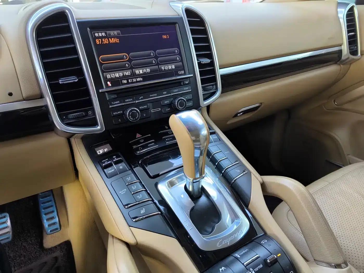 Cayenne 2011 Cayenne 3.0T — миниатюра 10