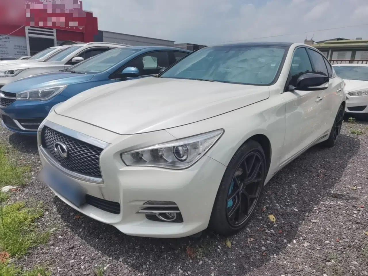 Infiniti Q50L 2016 2.0T Comfort Edition — миниатюра 1