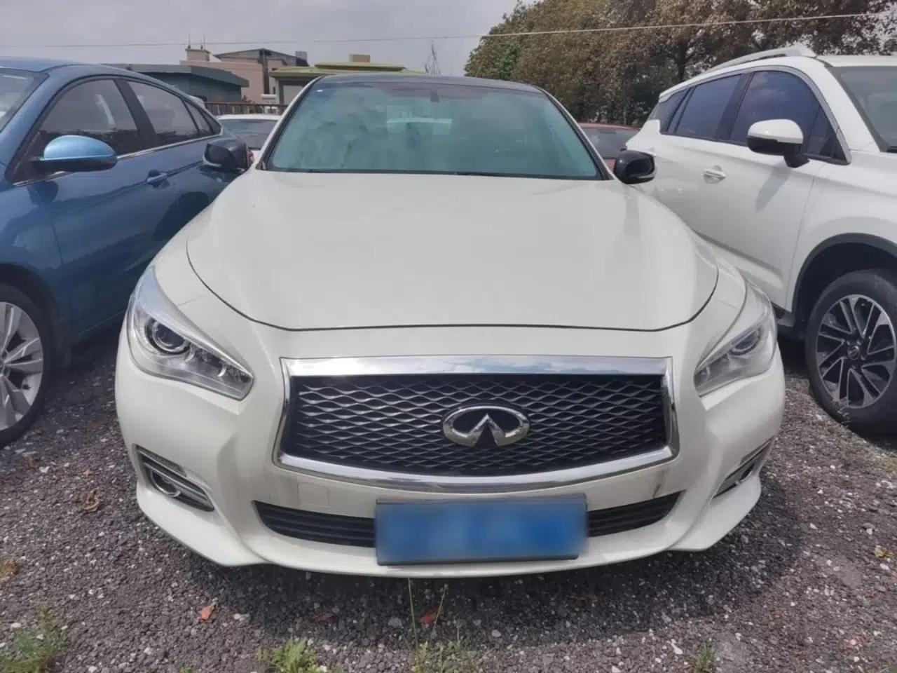 Infiniti Q50L 2016 2.0T Comfort Edition — миниатюра 2