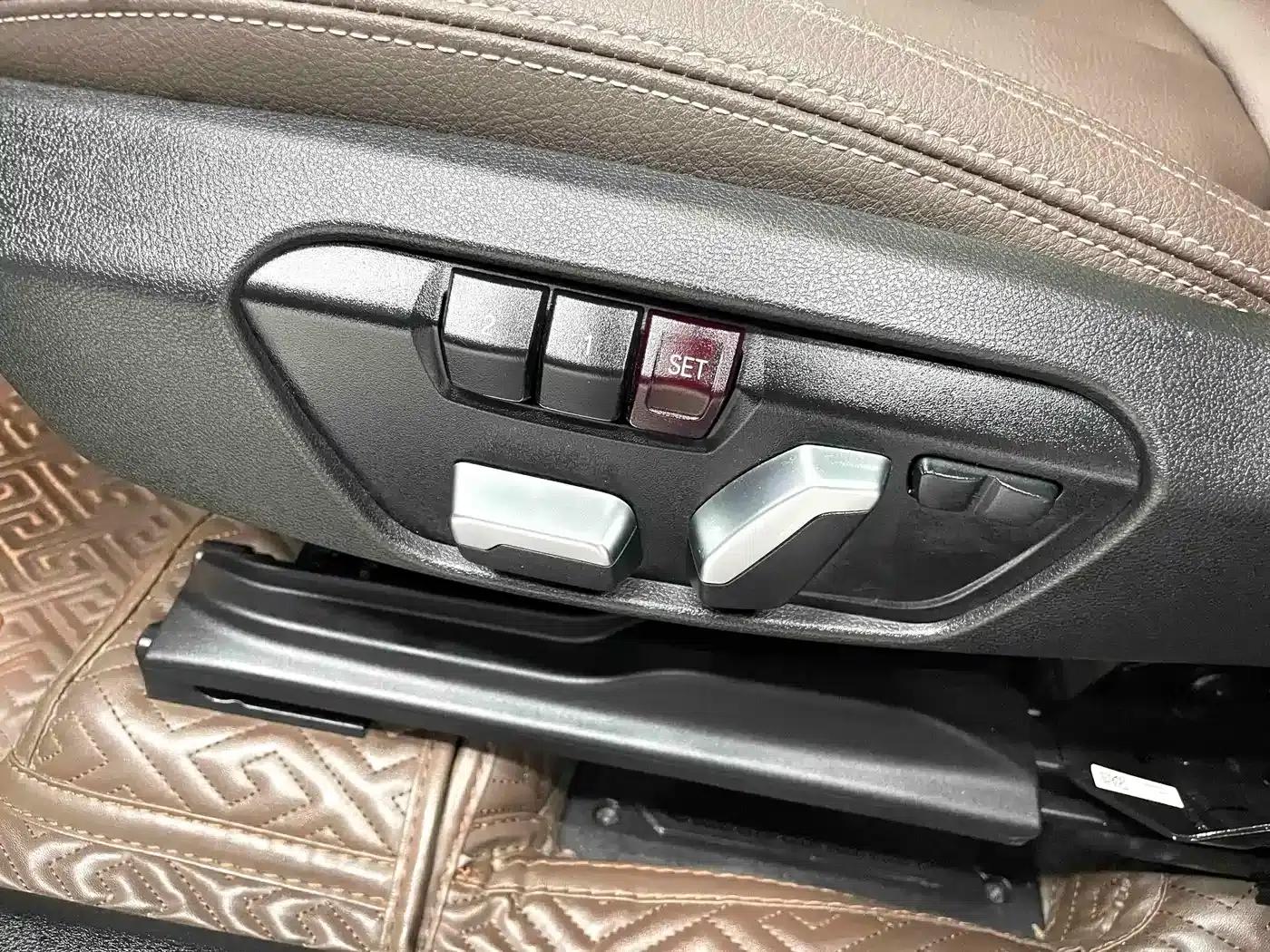 BMW X1 2022 sDrive20Li Fashion Edition — миниатюра 11