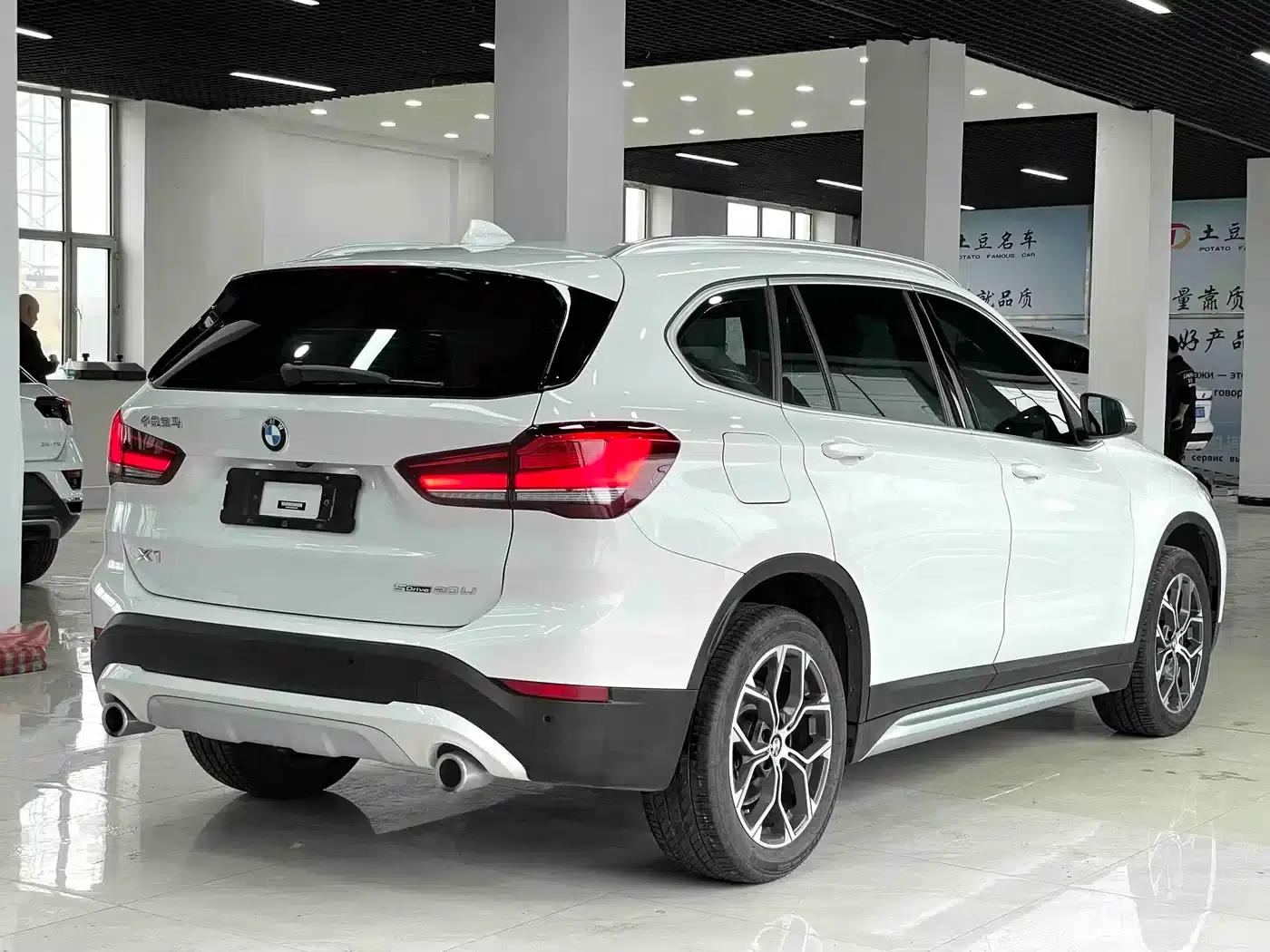 BMW X1 2022 sDrive20Li Fashion Edition — миниатюра 6