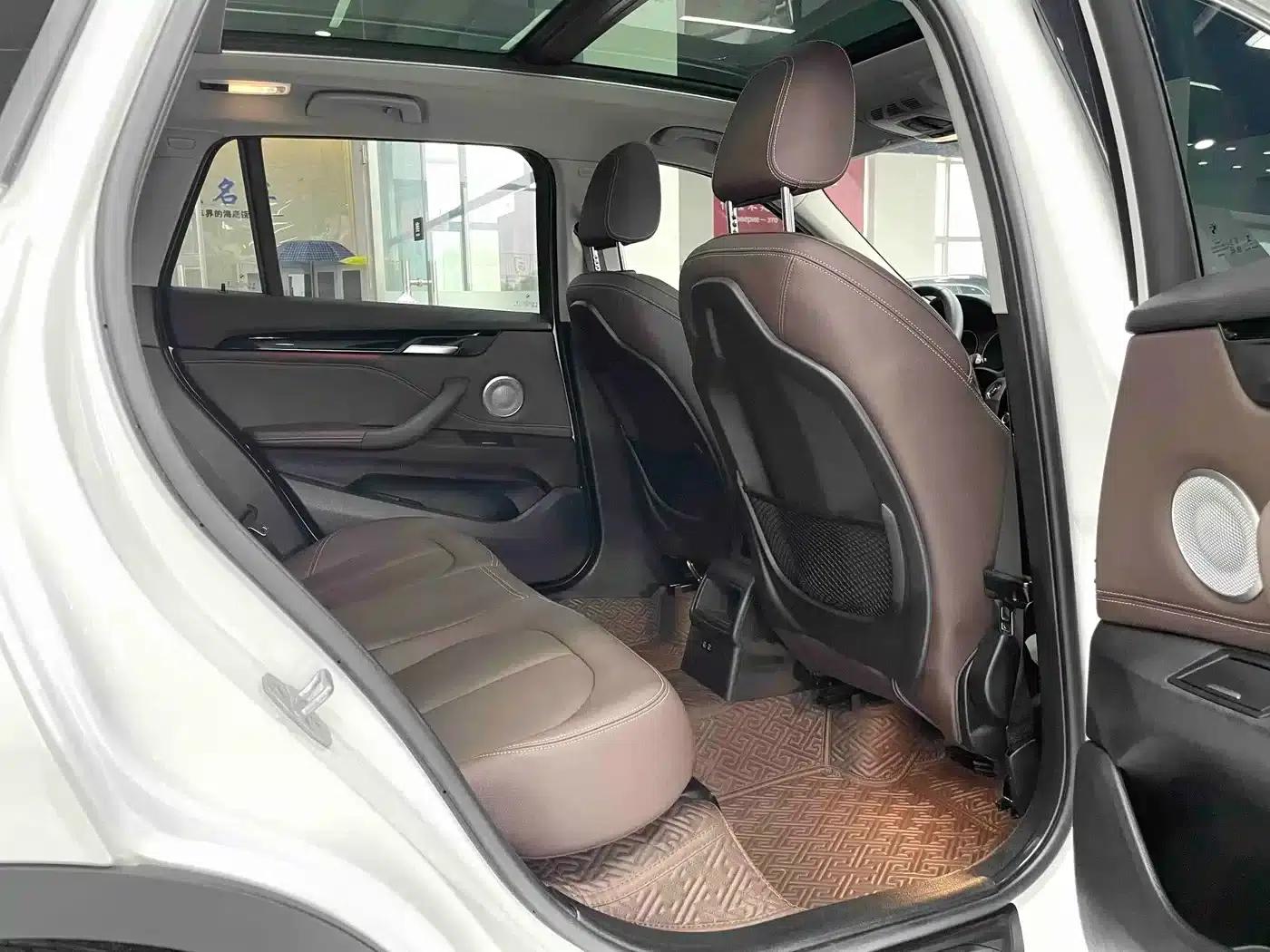 BMW X1 2022 sDrive20Li Fashion Edition — миниатюра 10