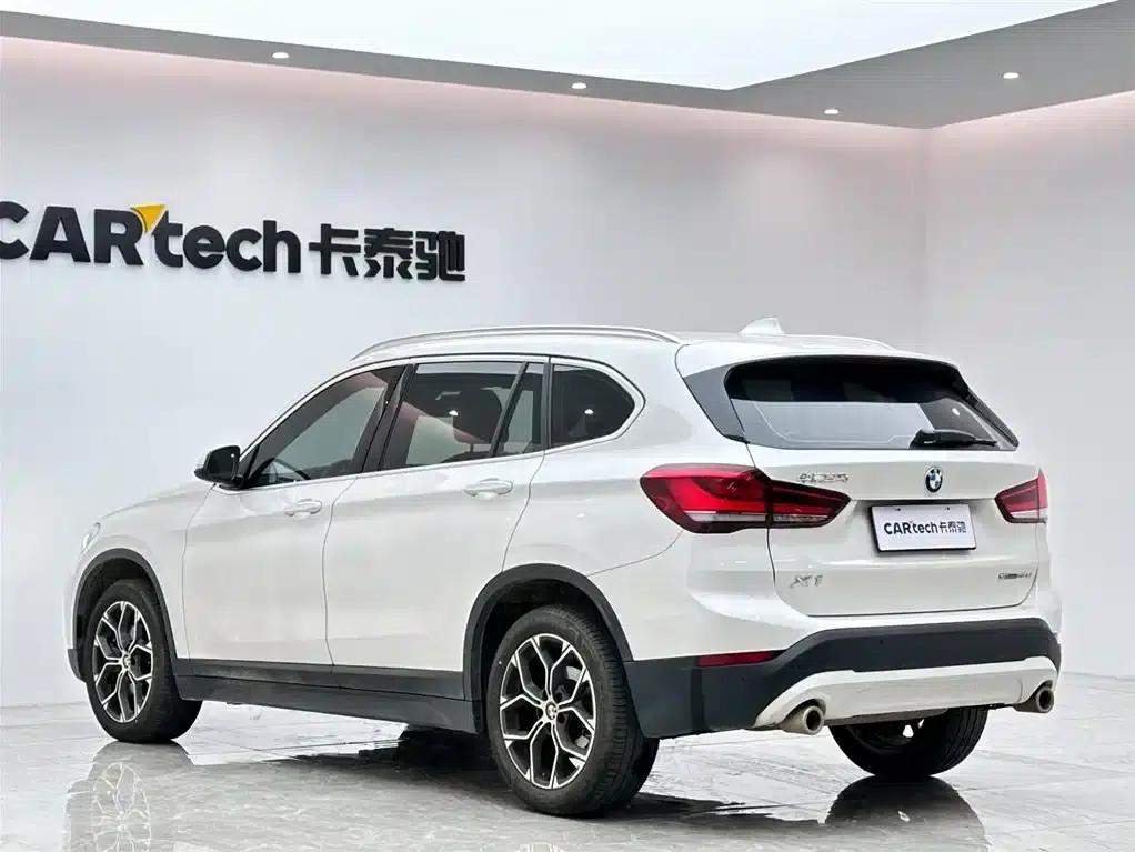BMW X1 2022 sDrive25Li Leading Edition — миниатюра 3