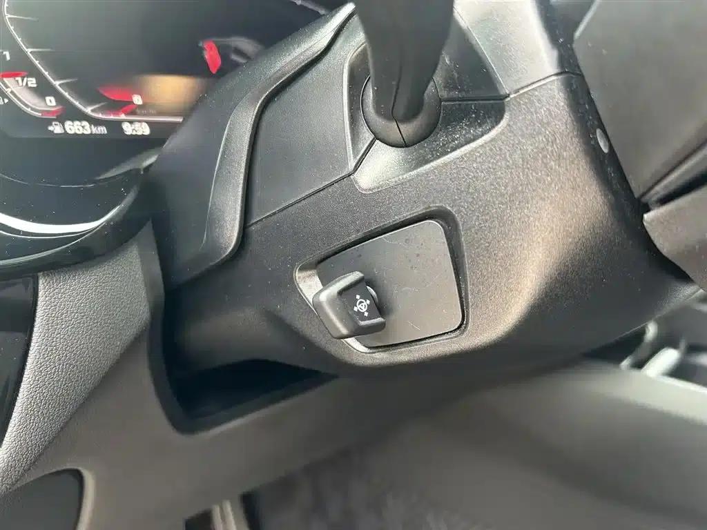 2022 BMW 6 Series GT 630i M Sport Package — миниатюра 15