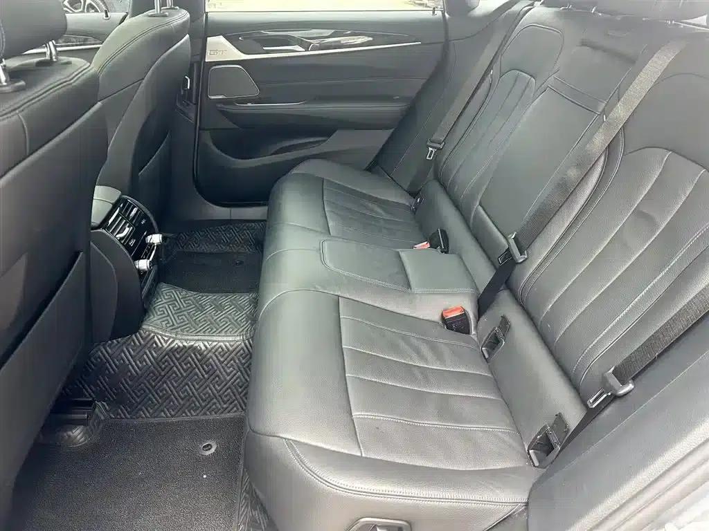 2022 BMW 6 Series GT 630i M Sport Package — миниатюра 6